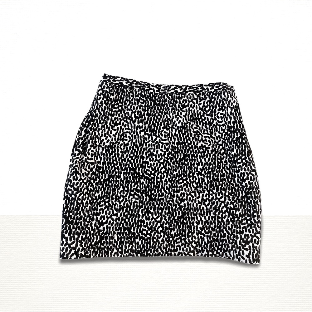 DVF black and white mini skirt